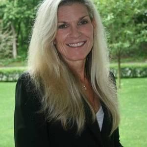 Meet your Posher, Lynda